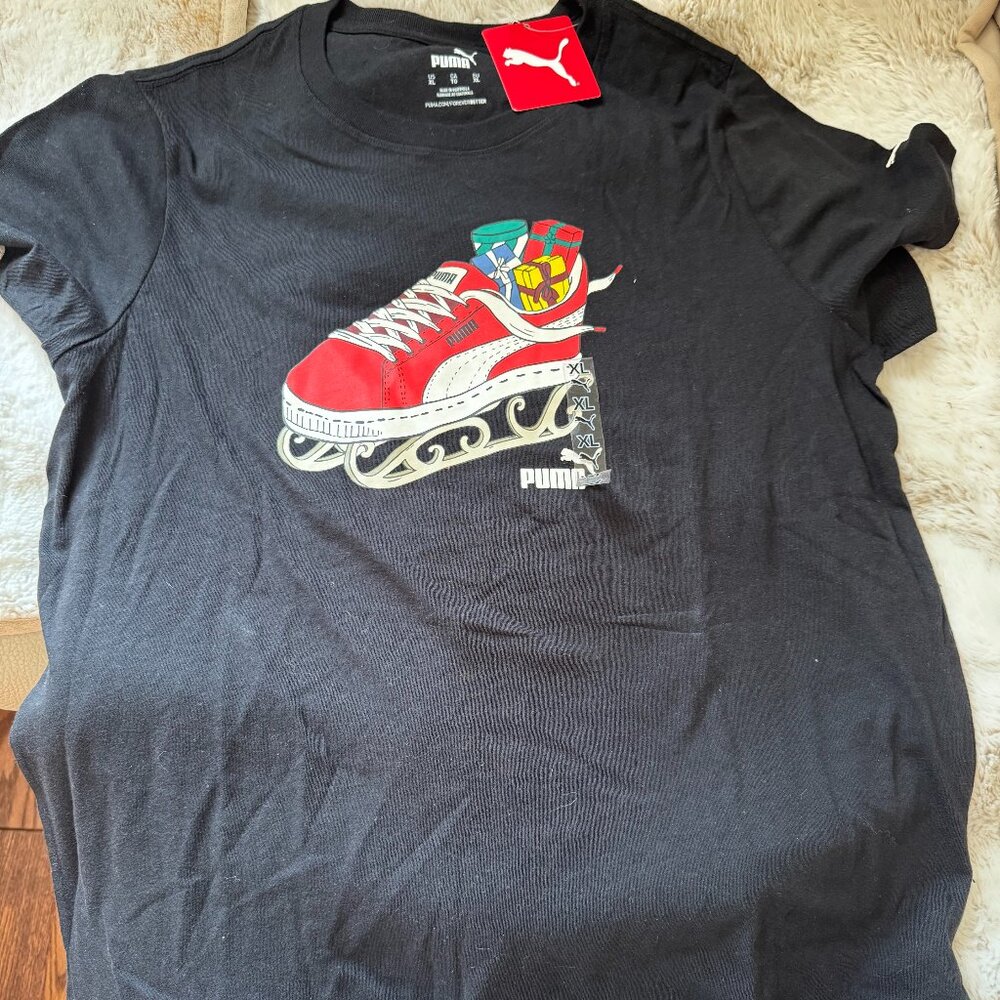 Puma Men's Crew Neck Tee Black with Large RED shoe on the  Front 677845 01  NEW